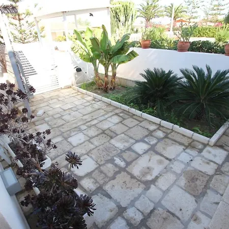 Baia San Lorenzo Apartamento Reitani